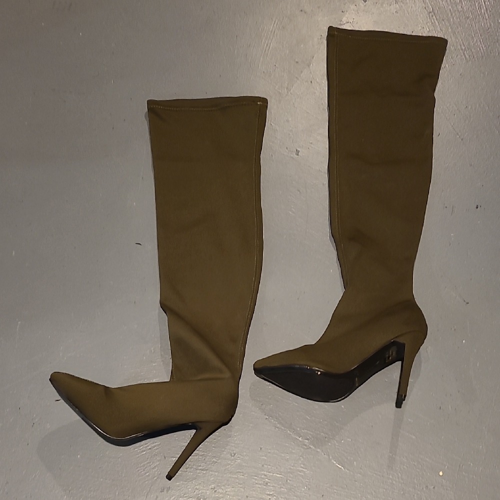 Anne Michelle Olive Heeled Boots